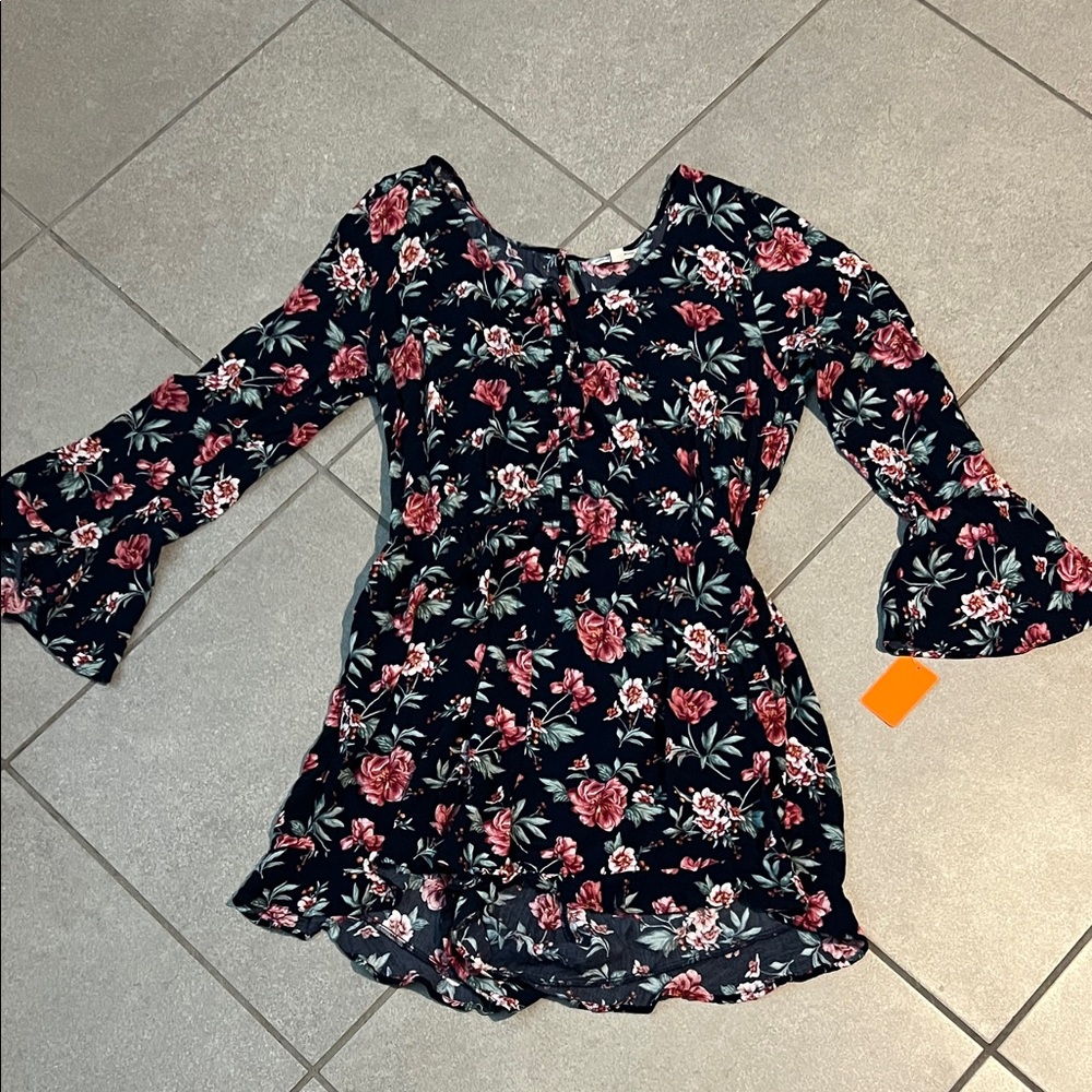 American Eagle Outfitters Black Floral Long-Sleeve Romper